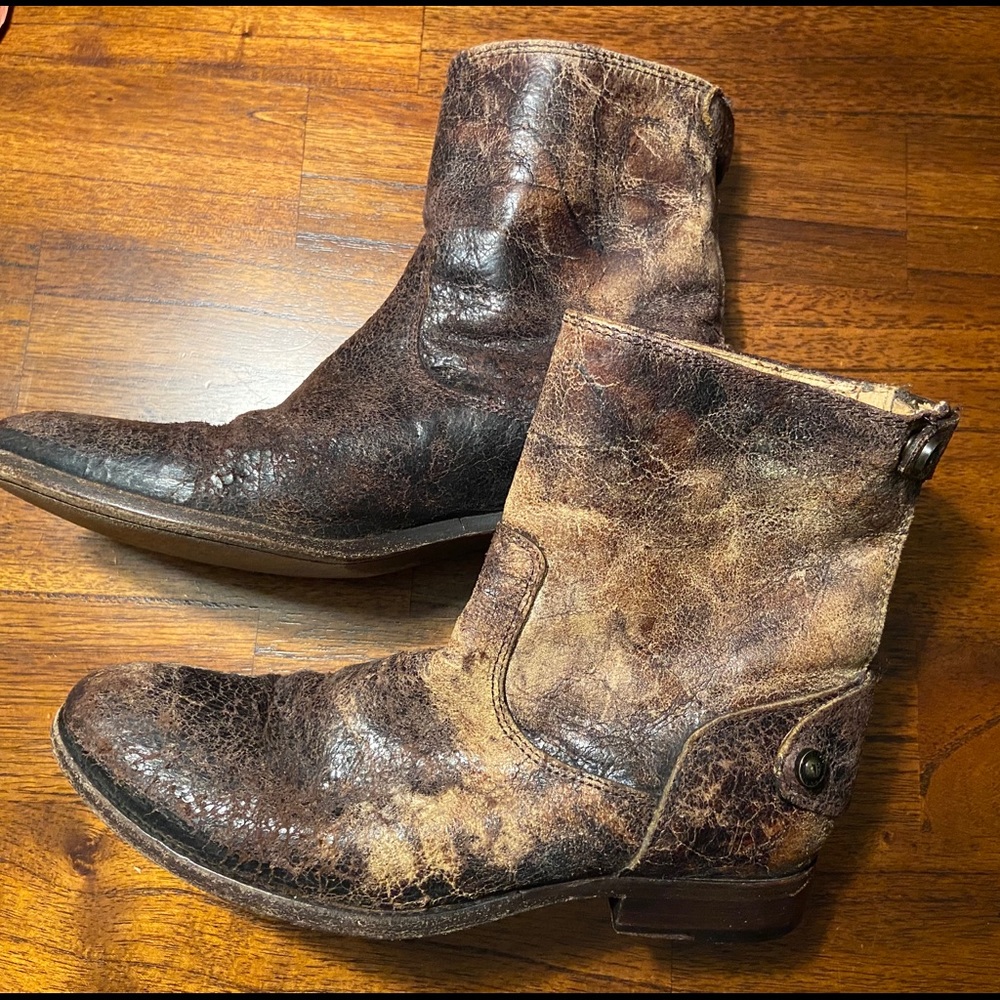 FRYE,Distressed Brown Leather Ankle Boots 8.5